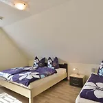Strandgut Og Апартаменты Нинхаген